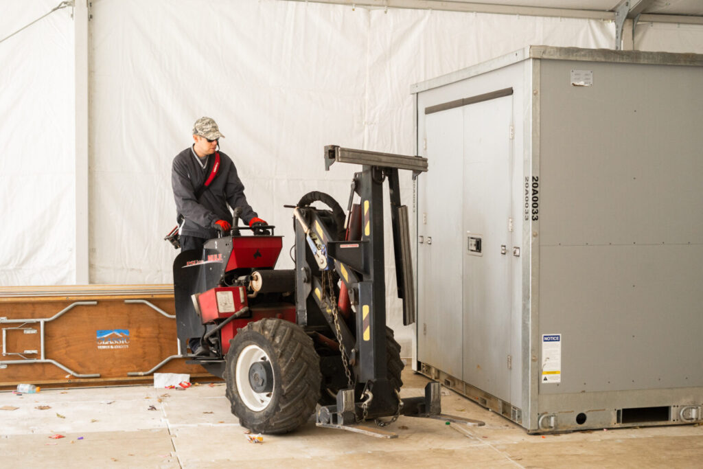 Smart Storage Practices for Builders in Karns, TN Handling Materials