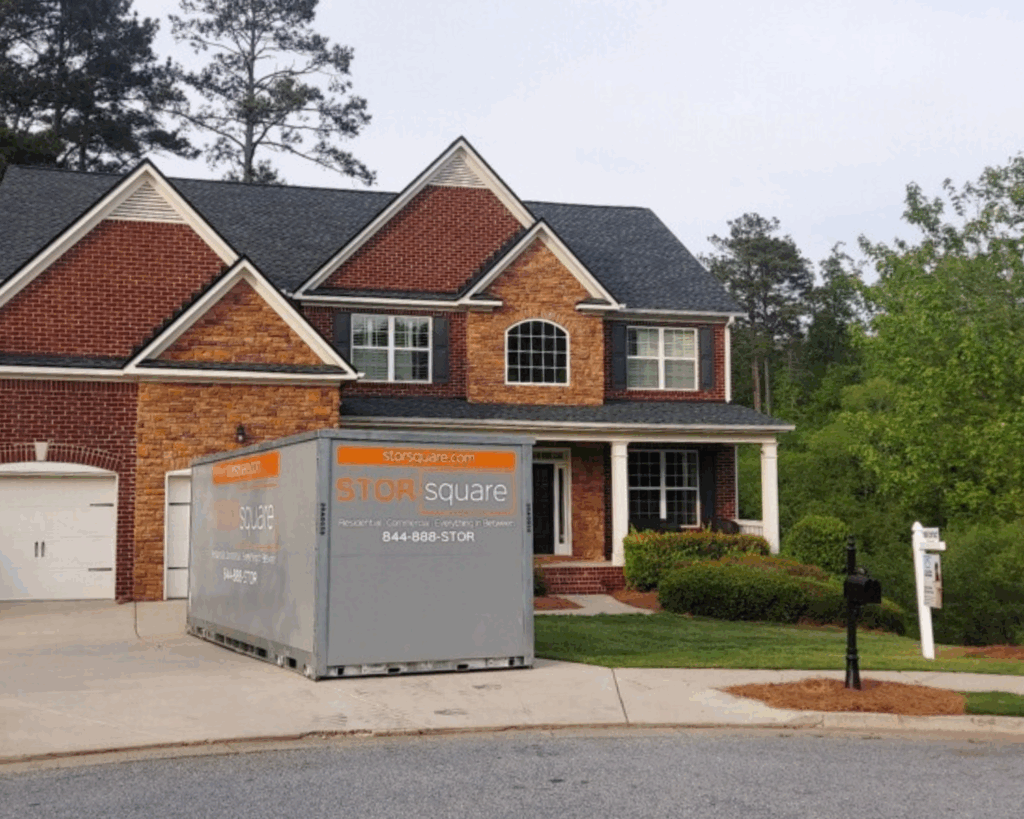 Fort Meade furniture storage pods