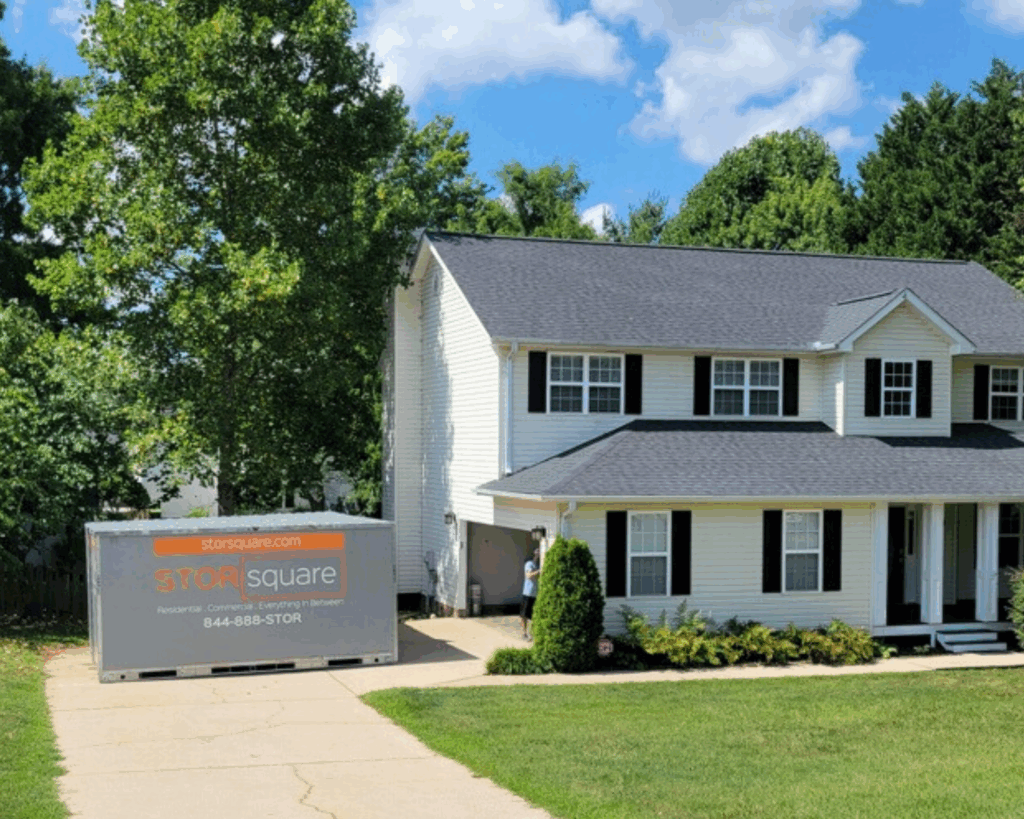 Pods moving cost in Auburndale