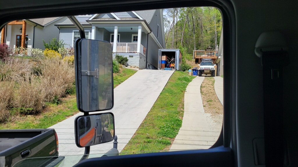 mobile storage units help moving