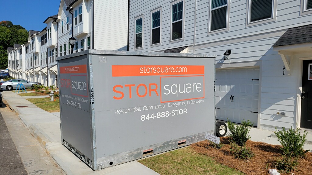 storage container rentals reduce clutter